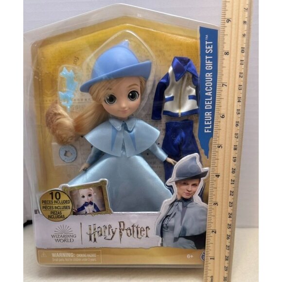 Harry Potter Wizarding World Fleur Delacour Gift Set 10-Piece Doll With Accessor - Picture 2 of 3